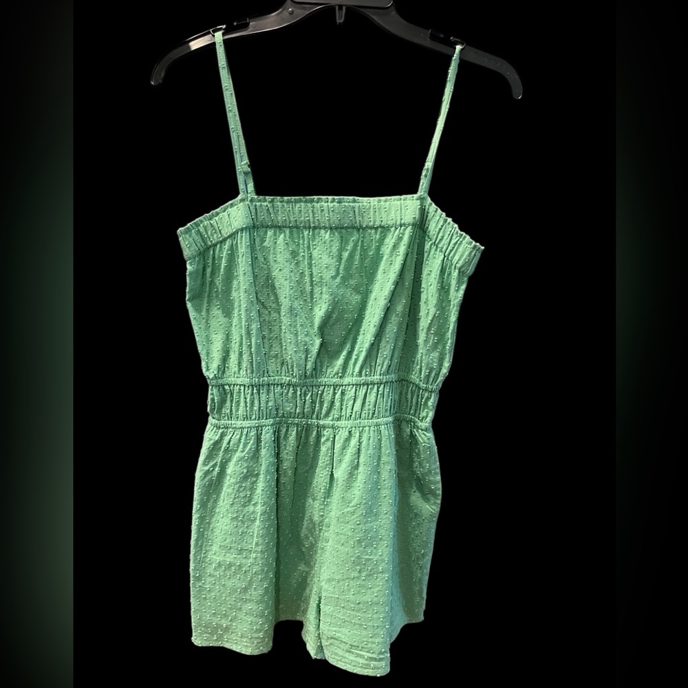 Sadie and Sage Green Romper‎ with Pockets Size Small